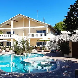 wayaca-mini-resort.comcaribbean.com/